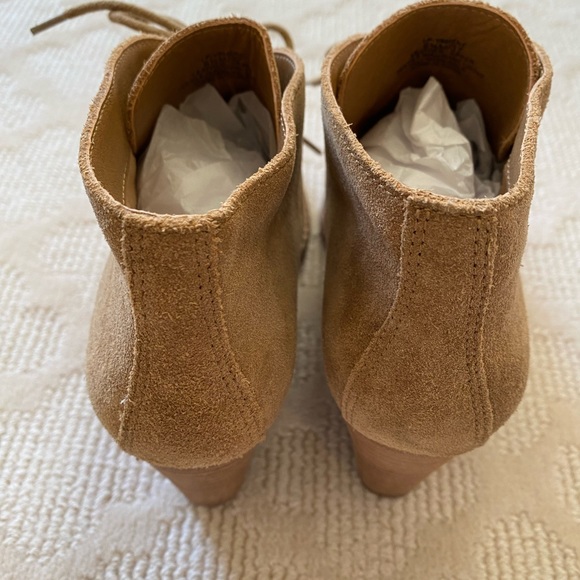 Lucky Brand Yamene Wedge Lace up Ankle Booties Suede Tan Size 6.5M - Picture 4 of 12